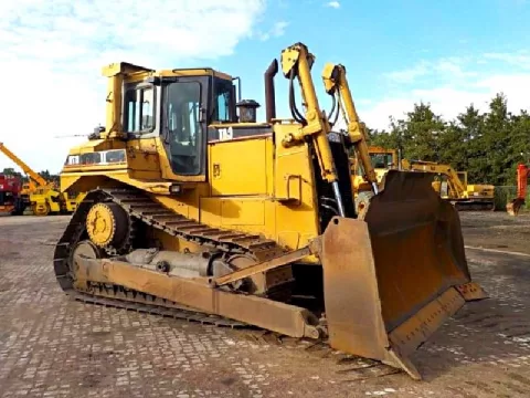 Бульдозер 25 тонн Caterpillar D7R