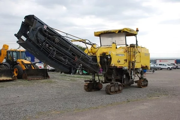 Дорожная фреза Bomag BM 1300/30-2