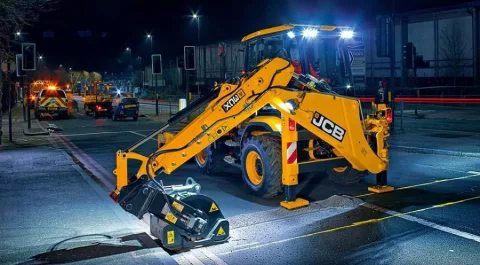 Дорожная фреза на базе JCB 3CX