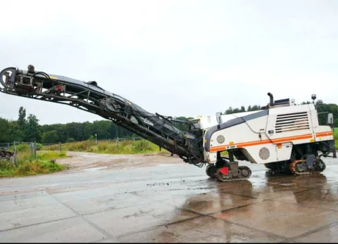 Дорожная фреза Wirtgen W120F