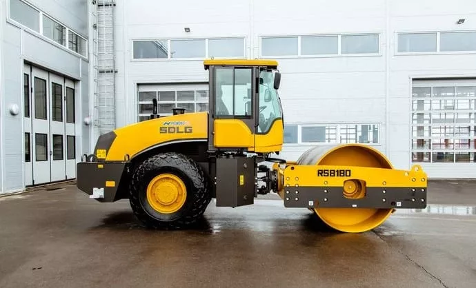 Каток SDLG RS8180 18 т