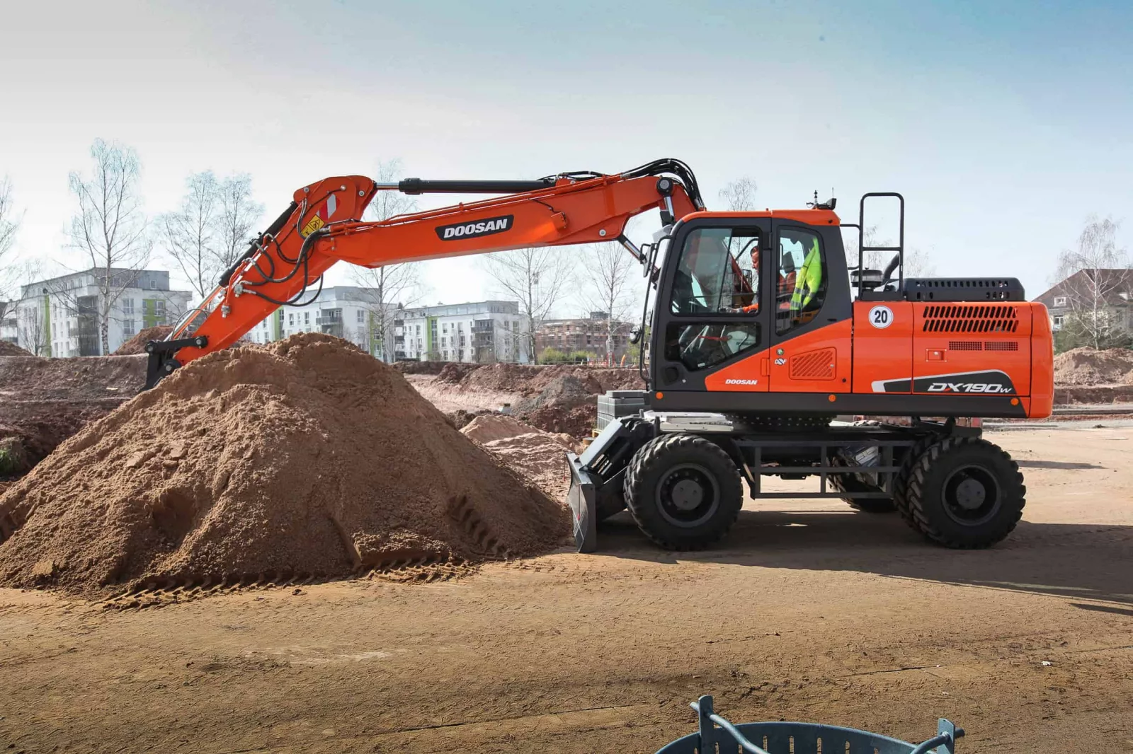 Колесный экскаватор DOOSAN DX190W