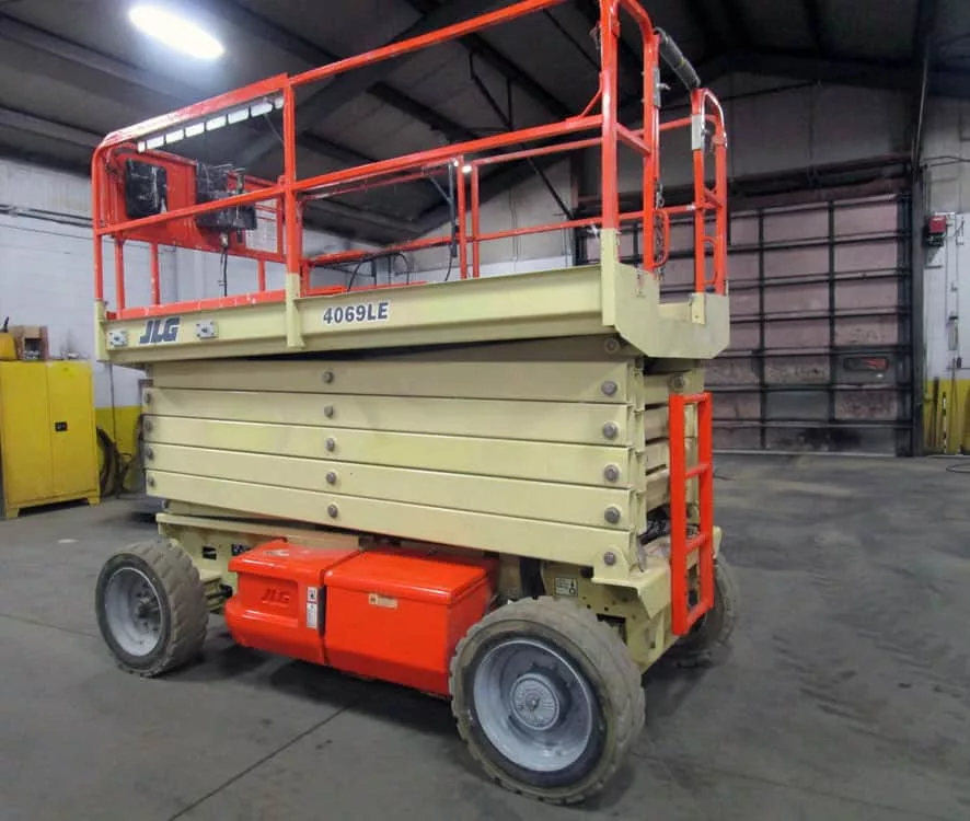 Ножничный подъёмник JLG 4069LE