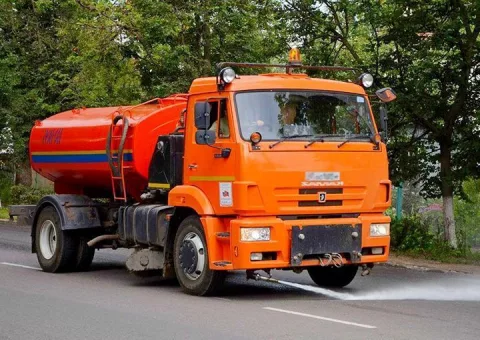 Поливомоечная машина